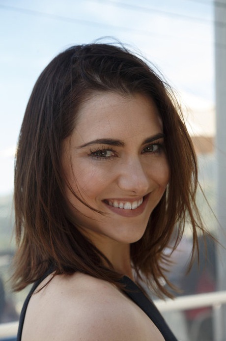 brunette